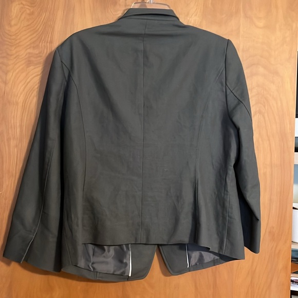 Linen Blend Blazer - Picture 2 of 6